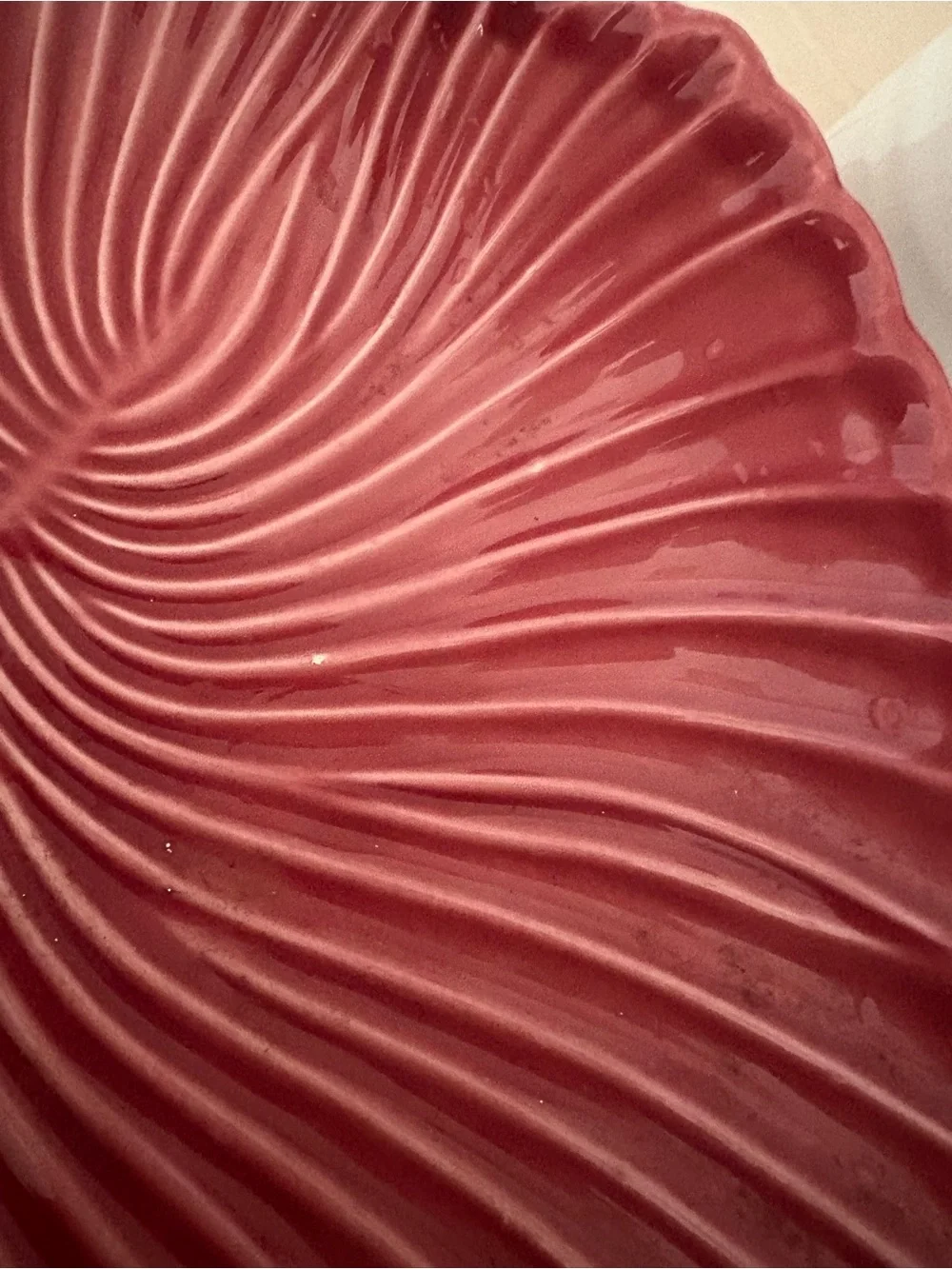 Vintage Banana Leaf Pattern Serving Bowl Maroon By L Made in Italy
